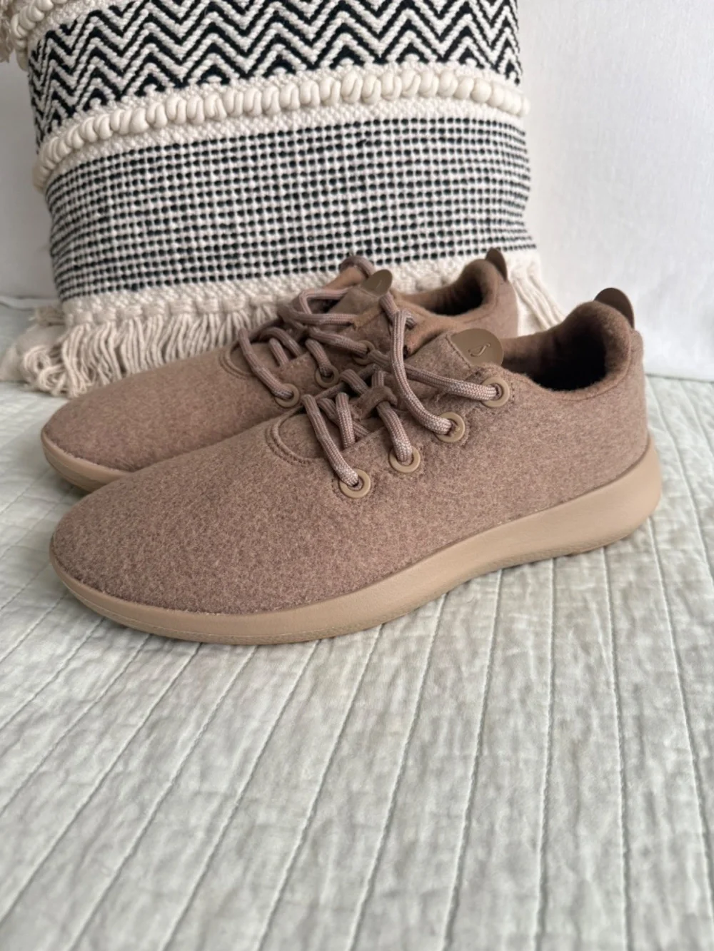 NIB Allbirds Wool Runner Mizzle Sneakers Hazy Beige/Rugged Khaki Men's Size 10